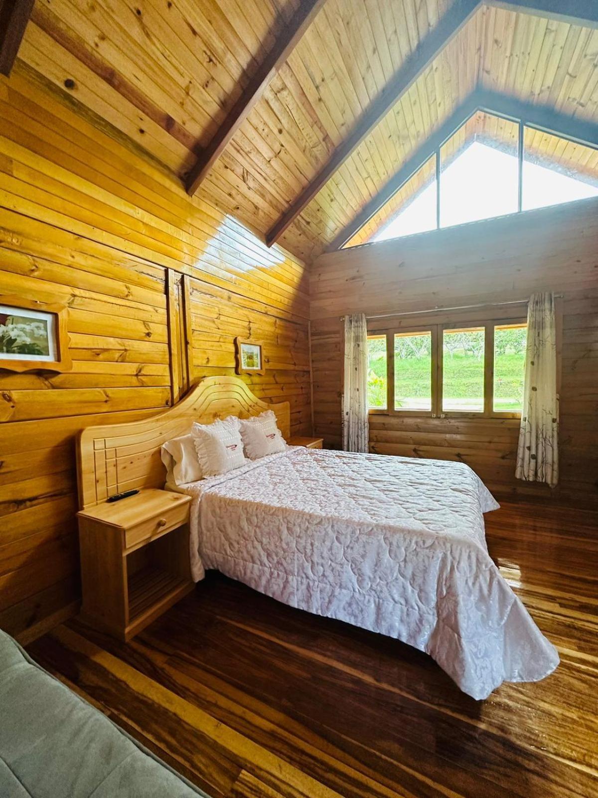 Hassinger Ranch Cabanas Oxapampa Exteriör bild