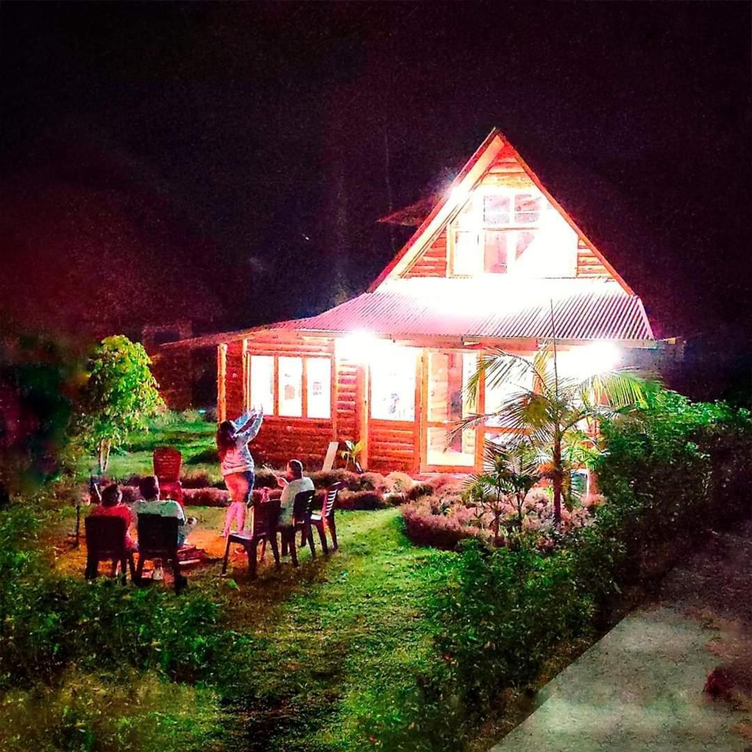 Hassinger Ranch Cabanas Oxapampa Rum bild