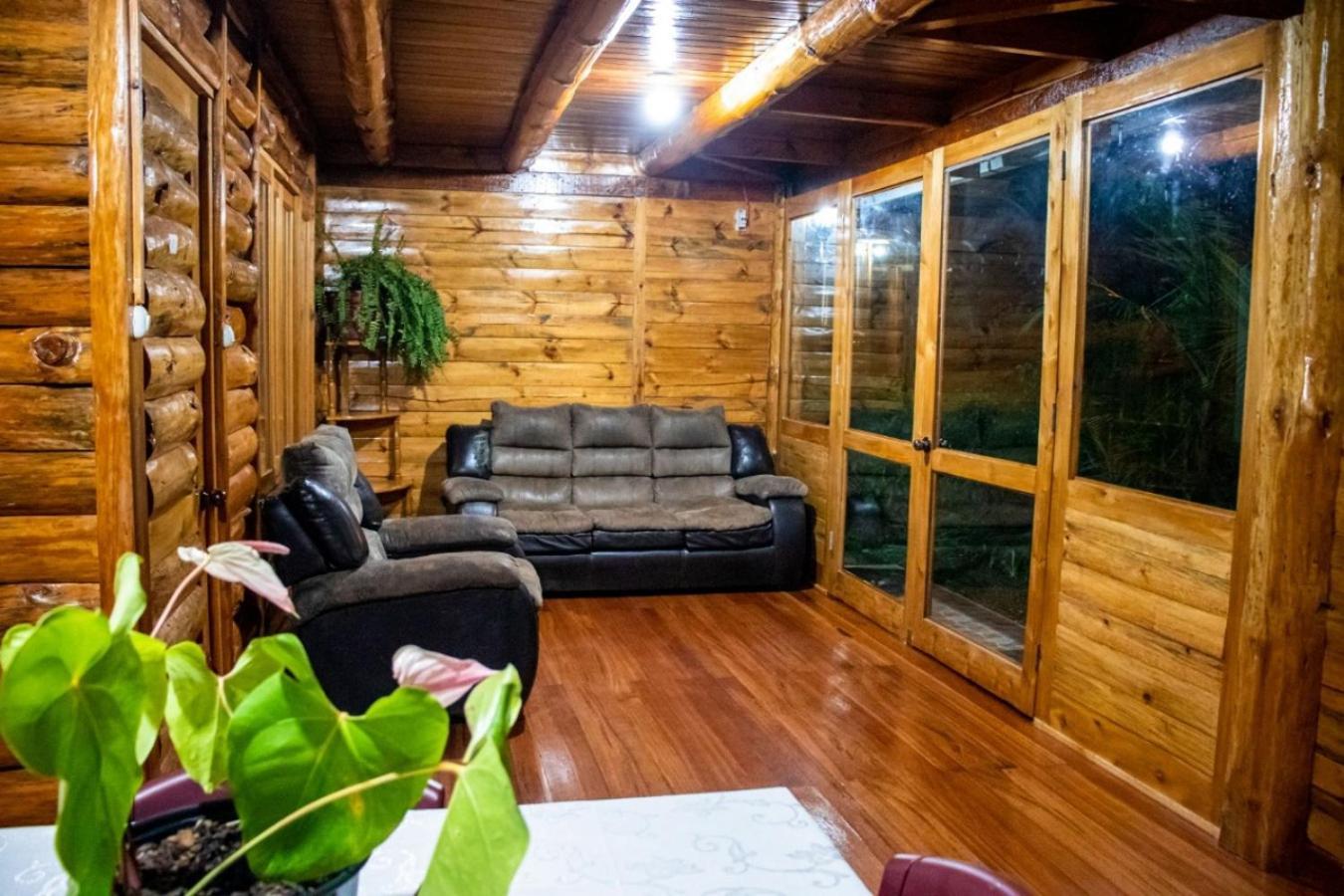 Hassinger Ranch Cabanas Oxapampa Rum bild