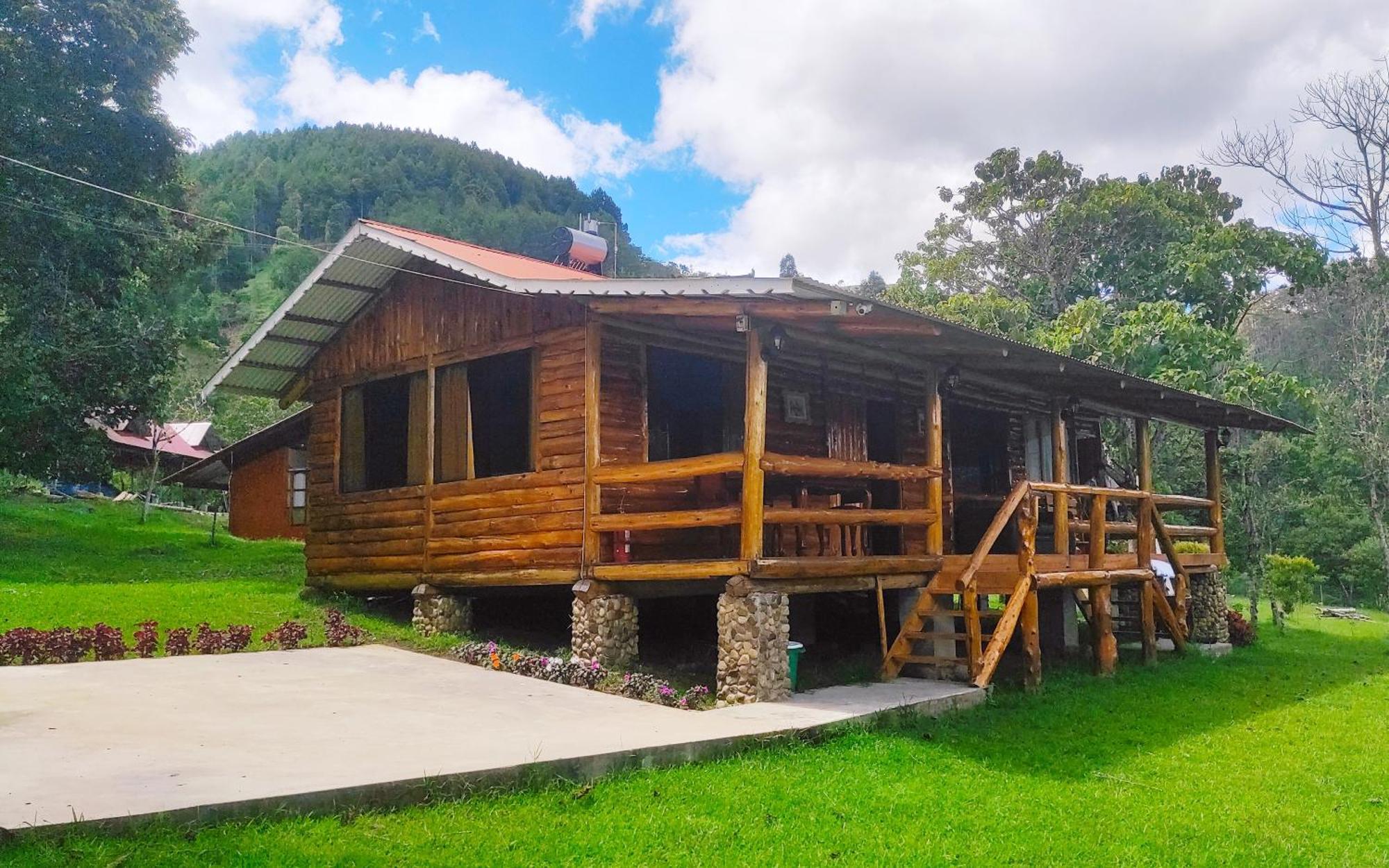Hassinger Ranch Cabanas Oxapampa Rum bild