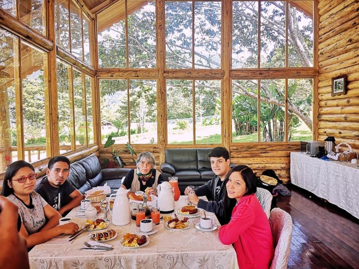 Hassinger Ranch Cabanas Oxapampa Exteriör bild